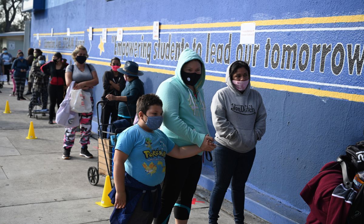 El cambio de clima y el porcentaje de no vacunados ha influido para el aumento de casos.