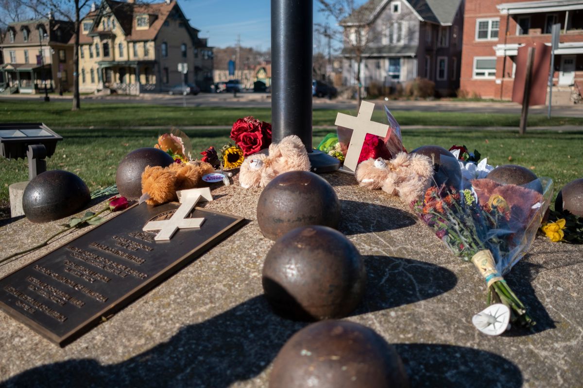 Restaurant donates 100% of its profits to relatives of the victims of the Waukesha tragedy