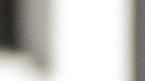 Wanda Cooper-Jones, la madre de Ahmaud Arbery, junto al reverendo Al Sharpton tras la lectura del veredicto de culpabilidad.