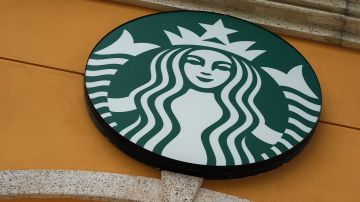 La denuncia contra Starbucks ha sido presentada hoy por Workers United.