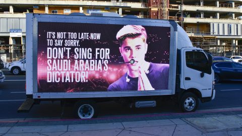 Justin Bieber en polémica por concierto en Arabia Saudí.
