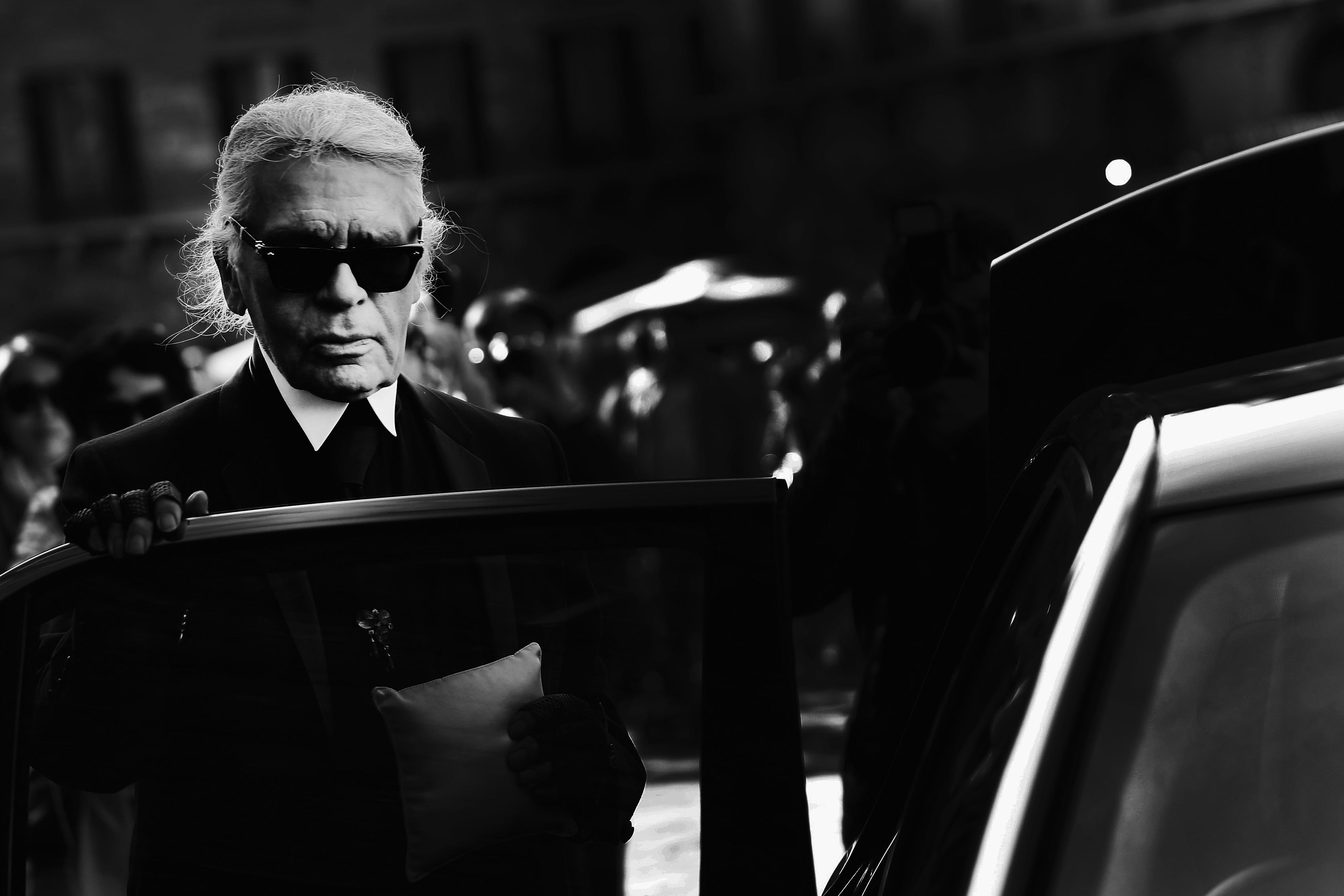 Karl Lagerfeld vivió en una casa encantada