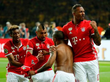 Douglas Costa
