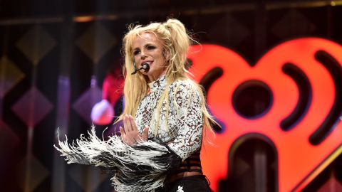 Mira cómo luce el árbol de Navidad de la ya libre Britney Spears