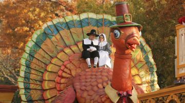 NEW YORK - NOVEMBER 22: The Thanksgiving Turkey makes its way during the 81st annual Macy's Thanksgiving Day Parade on November 22, 2007, in New York City. (Photo by Hiroko Masuike/Getty Images)