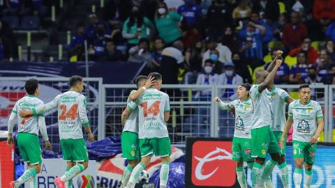 León obtuvo un triunfo vital en el Azteca frente a la Máquina Cementera.