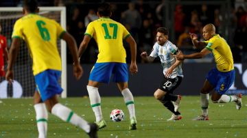 Lionel Messi vs Brasil