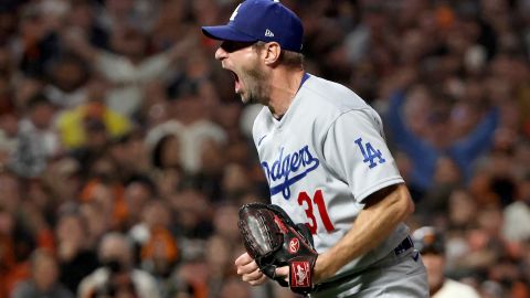 Max Scherzer firma histórico contrato con los Mets