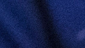 Indiana Chang, de 5 años, cuando fue vacunada en su escuela, la P.S. 19, en el Lower East Side, acompaña de sus padres.