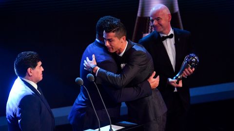 Ronaldo Nazario se comparó con Cristiano Ronaldo