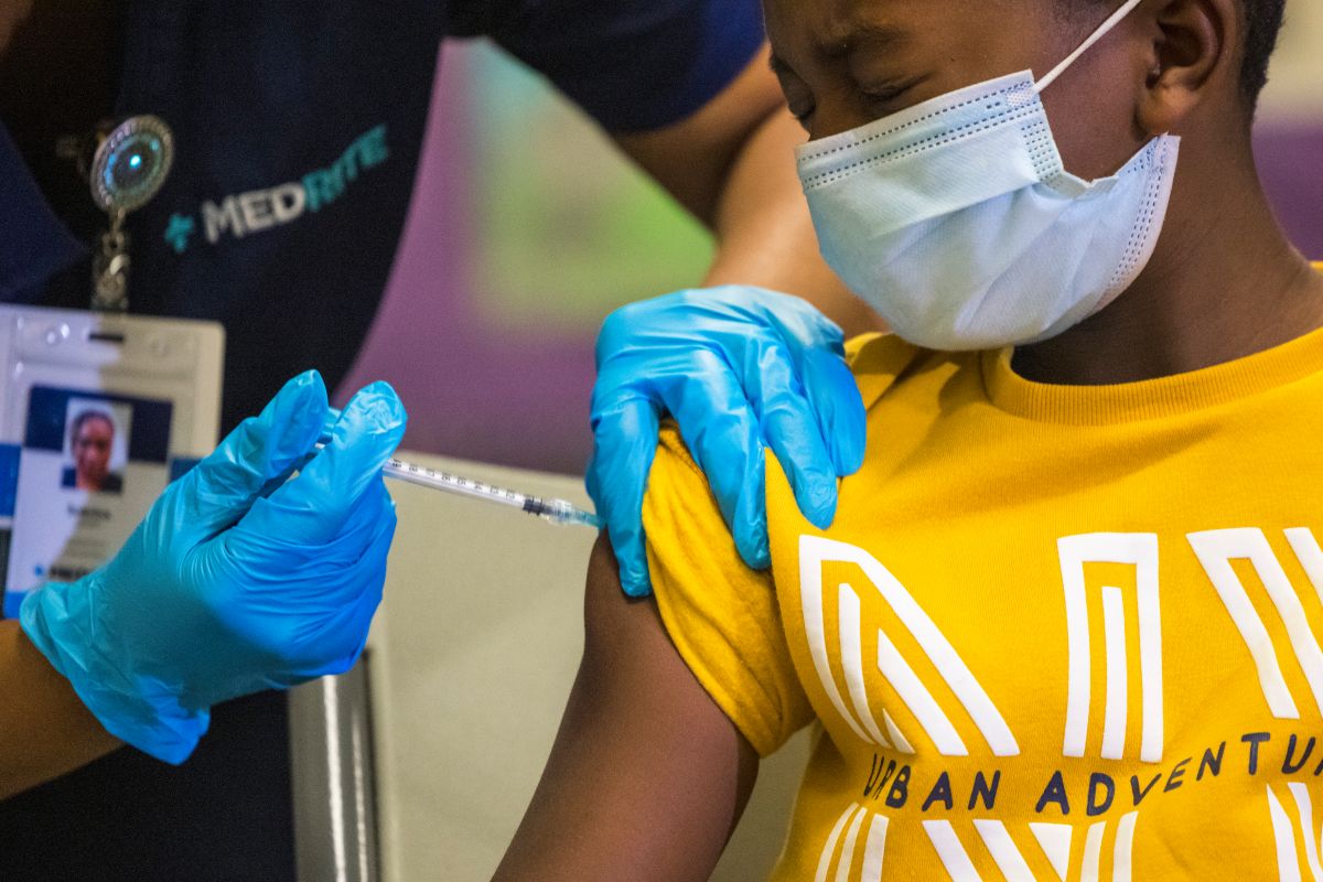 Desde que comenzó la vacunación de niños de 5 a 11 años en las escuelas, apenas hace una semana, ya 22,500 se ha inyectado. 