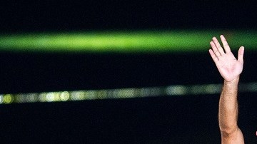 Su primera experiencia como entrenador la tuvo en el Al-Sadd catarí.