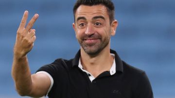Xavi recibe elogios de dos legendarios entrenadores del Barcelona