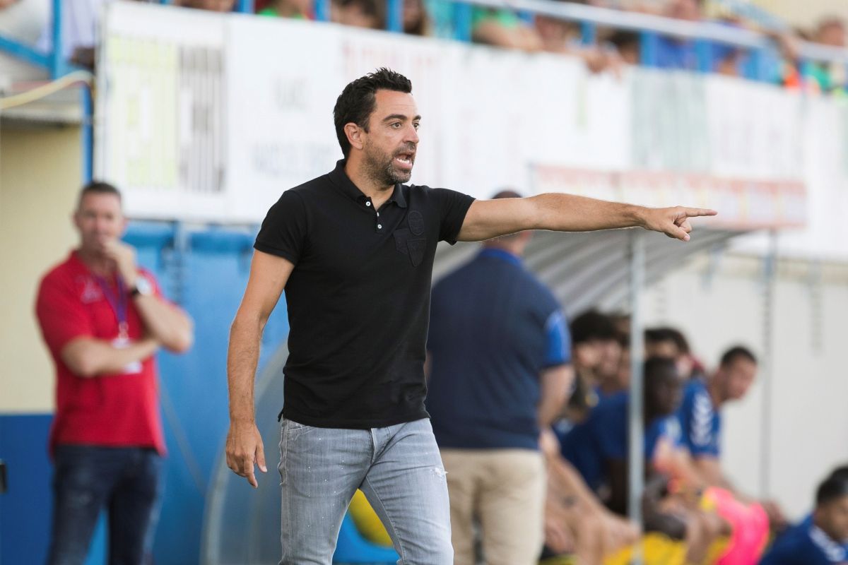 Xavi is looking for his first reinforcement: he plays in China and will replace Kun Agüero