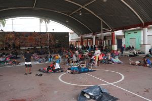 Caravana migrante tomó un descanso para seguir su recorrido en el sur de México