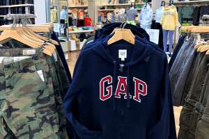 Gap perdió $300 millones de dólares en ventas por no tener toda su mercadería en las tiendas a tiempo para la temporada navideña