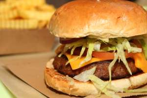 McDonald's lanza McPlant en Estados Unidos: todo sobre el debut de la hamburguesa basada en plantas