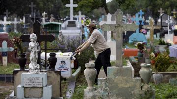 Muñeca cementerio viral