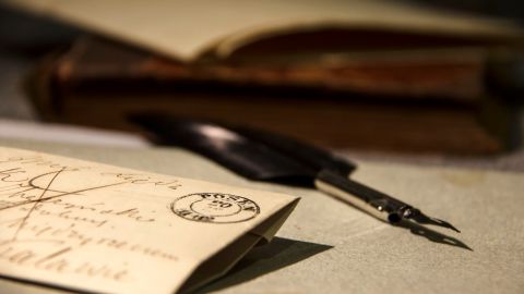 Anciana de Nueva York recibe cartas que un enamorado le escribió en los años 60