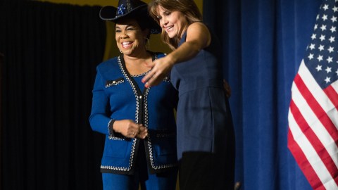 Senadora rechaza represión en Cuba.