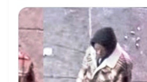 Tres sospechosos buscados por NYPD.
