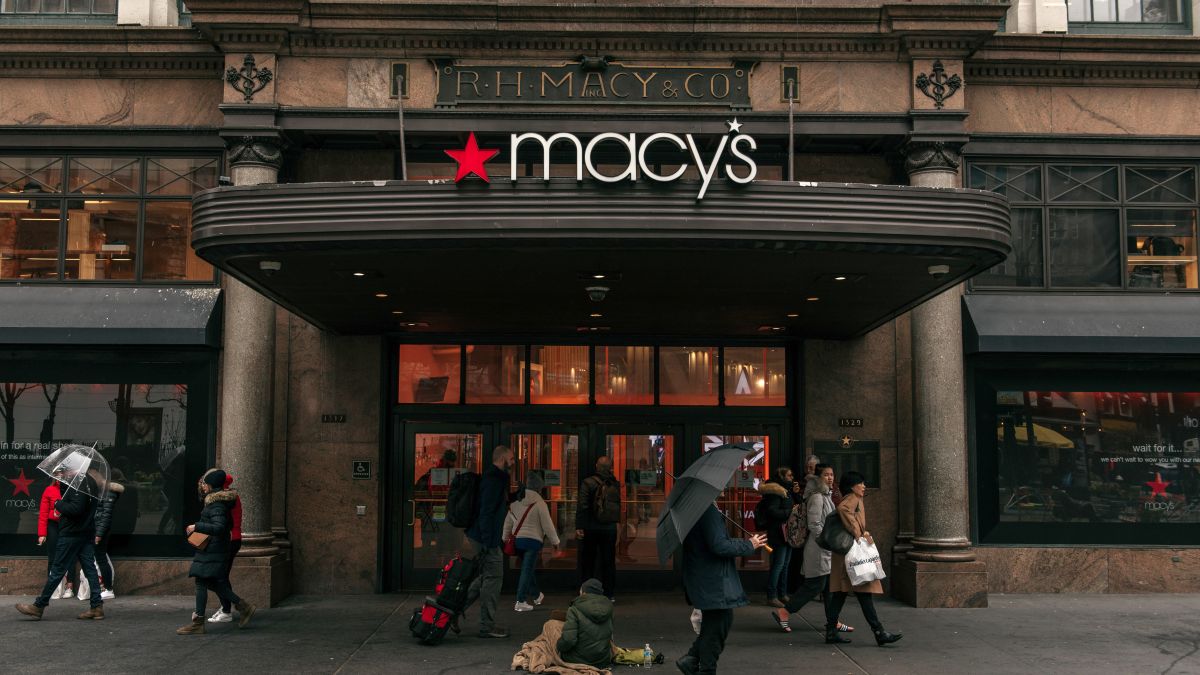 Macy’s to raise minimum wage to $ 15 per hour to offset labor shortage