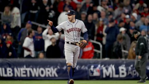 Cubs tendrían un contrato para Carlos Correa