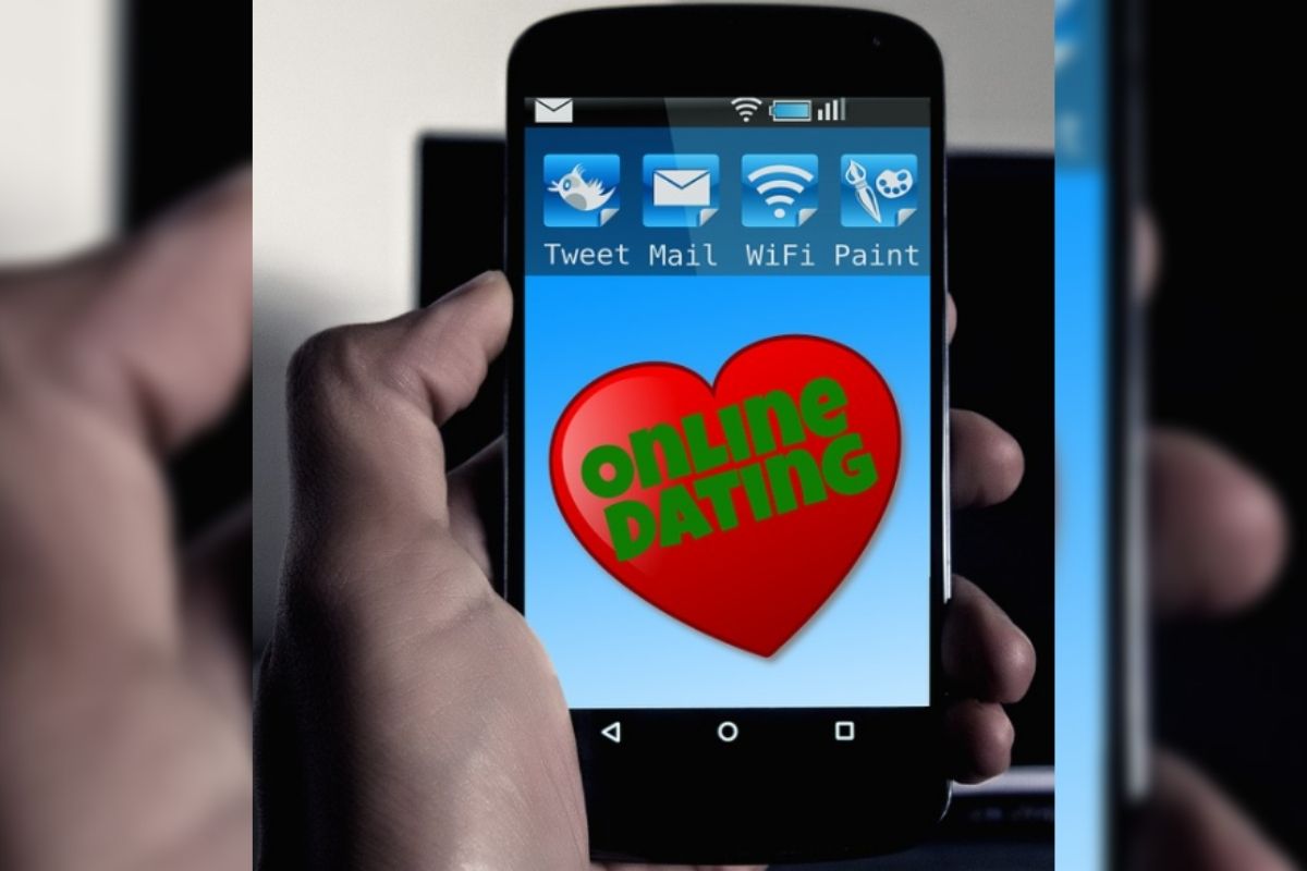 Quedó de verse con un chico gracias a una app de citas y descubre aterrador secreto.