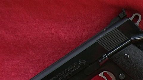 Pistola