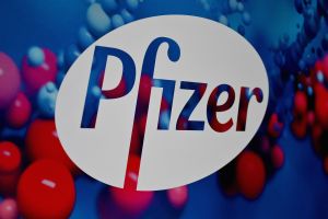 La FDA autoriza píldora antiviral de Pfizer para tratar pacientes de alto riesgo con Covid-19