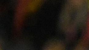 Facundo Medina, central del Lens enfrentándose a su compatriota Mauro Icardi.