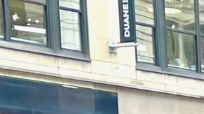 En el último día del 2021, se seguían viendo largas filas en NYC para hacerse las pruebas.