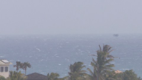 Hawaii en estado de emergencia por inundaciones potencialmente "catastróficas"