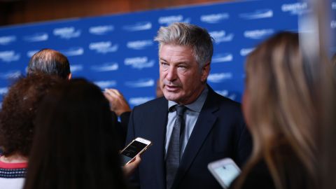 Lo que dijo un experto en lenguaje corporal sobre la entrevista de Alec Baldwin para ABC.