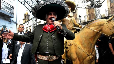 Nieta de Vicente Fernández lo recuerda con un divertido video que lo muestra en la pista de baile