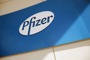 COVID: Estados Unidos compra 10 millones de tratamientos de la pastilla de Pfizer