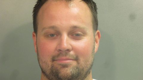 Josh Duggar acusado pornografia infantil