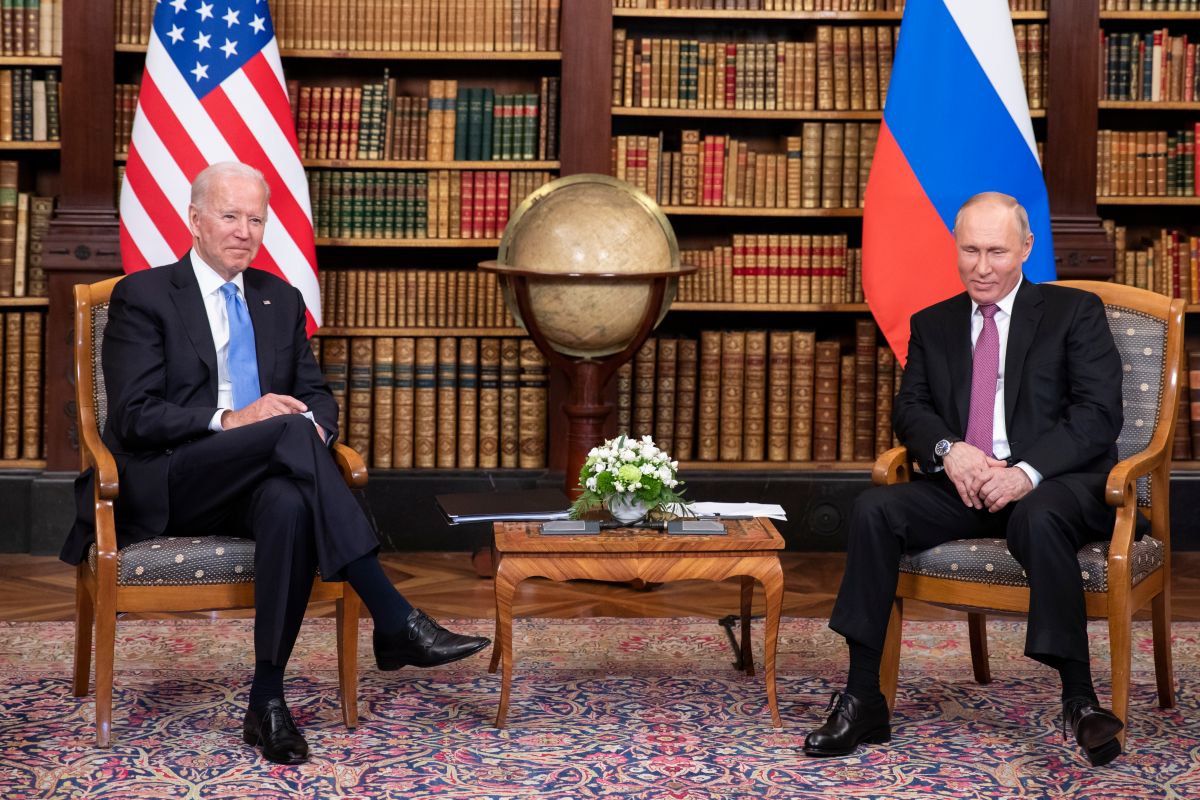 The White House confirmed that Biden and Putin will speak on Tuesday after tensions with Ukraine