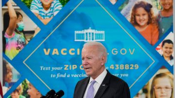 Administración Biden pide evitar pánico ante primer caso de Ómicron en Estados Unidos