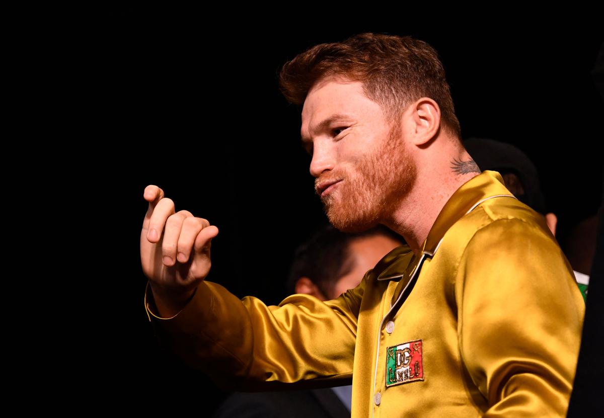 Canelo Álvarez visita restaurante y paga los tacos de todos los clientes -  El Diario NY