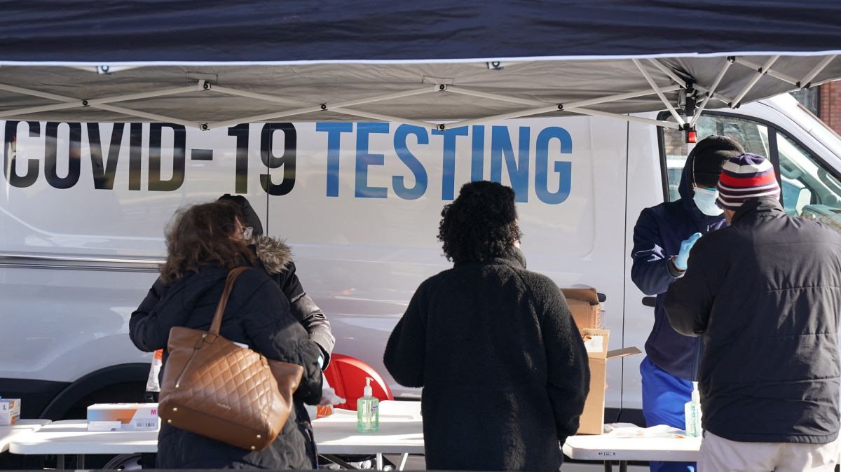 Sobre el 17% es la tasa de contagios en Nueva York detectado en los sitios de prueba hasta este miércoles. (Foto: AFP- Getty Images)