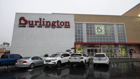 El hecho ocurrió el pasado 23 de diciembre en la tienda Burlington Coat Factory, en North Hollywood