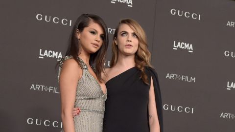 Selena Gomez y Cara Delevingne.