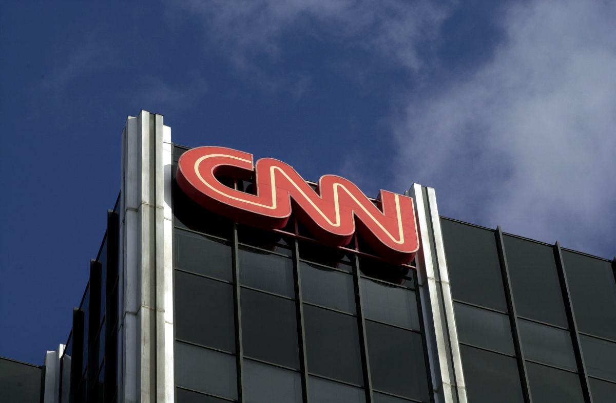CNN fires “pedophile” producer accused of contacting girls online for sex