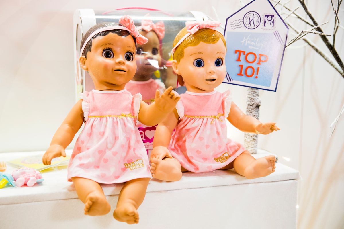 Muñecas Luvabella muy populares en Gran Bretaña para regalar en Navidad.