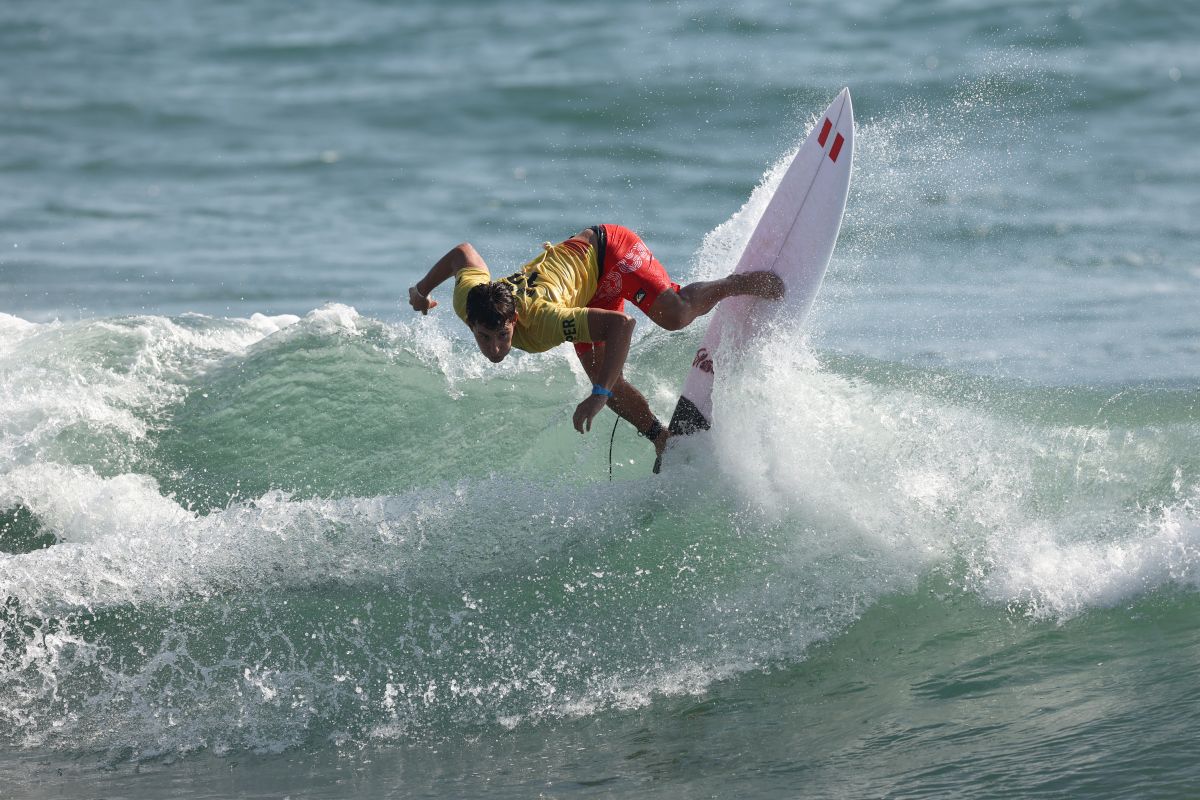 Lucca Mesinas se convirtió en el segundo surfista de Perú que clasifica a este circuito de la liga.