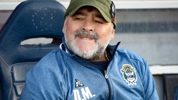 Subasta de bienes de Maradona se extendió