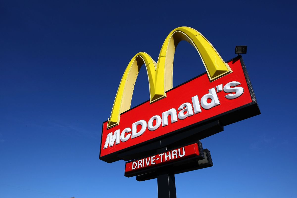 Heroin at McDonald’s: 15-year-old employee saves customer from choking to death and gets $ 100 as a gift