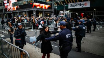 Se necesitan miles de policías para la seguridad en la masiva celebración de Año Nuevo en Times Square.
