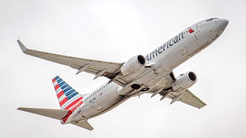 Cómo saber si tu vuelo fue uno de los 2,000 cancelados mundialmente el día de Nochebuena